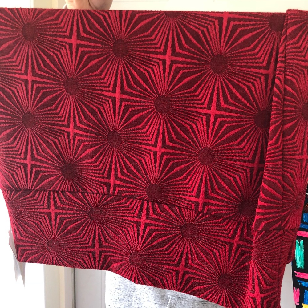 Medium LuLaRoe Cassie NWT